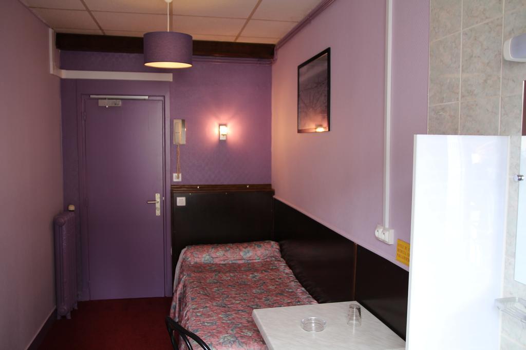 Hotel Telemaque Paris Room photo